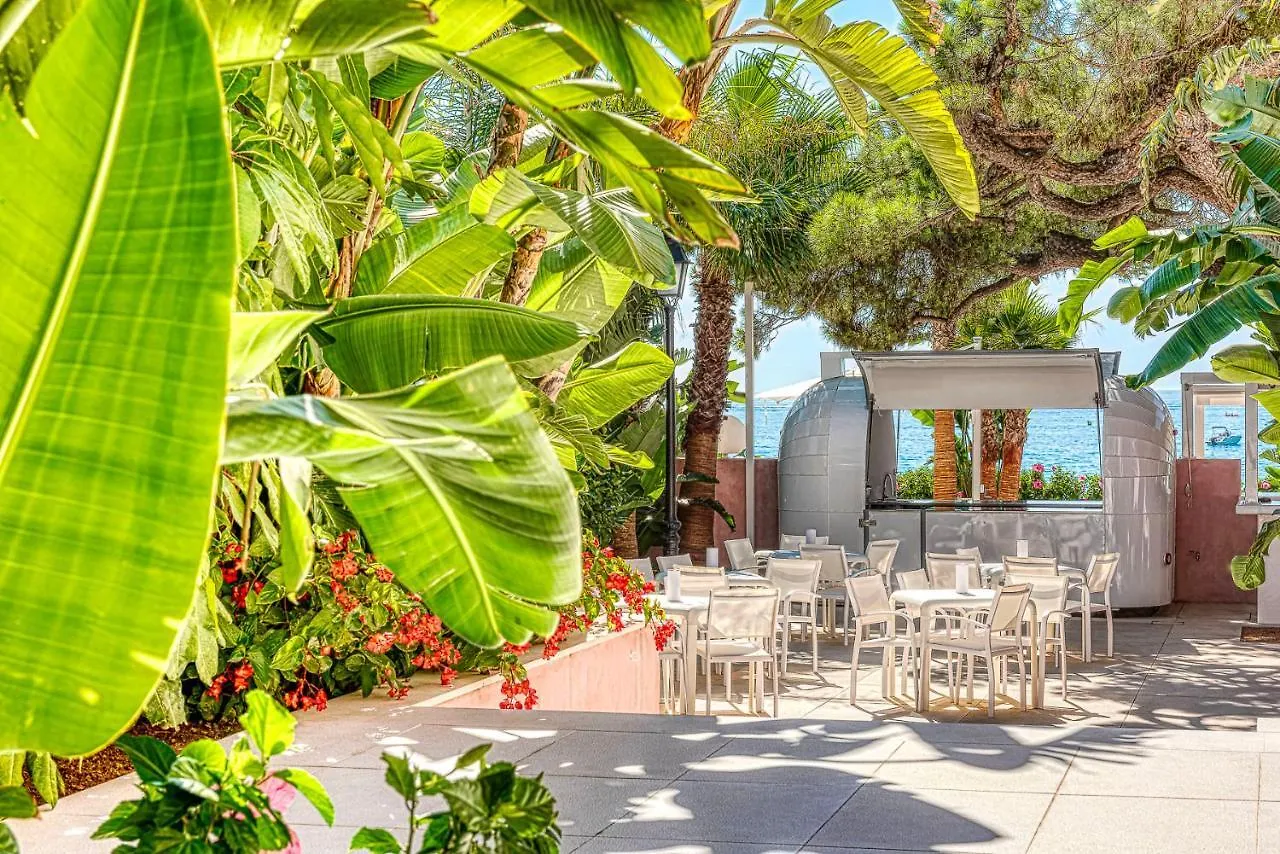 The Pink Elephant Hotel S'Agaro